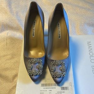 Manolo Blahnik Hangisi Pumps- New Season